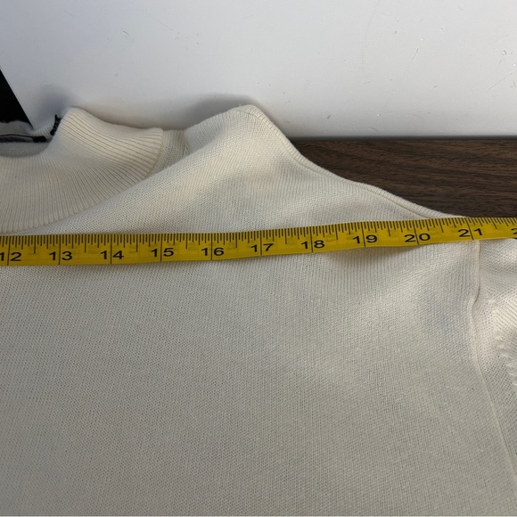 ❤️ Hugo Boss Men's Off-White Wool Blend Mock/Crewneck Sweater L - Picture 5 of 8
